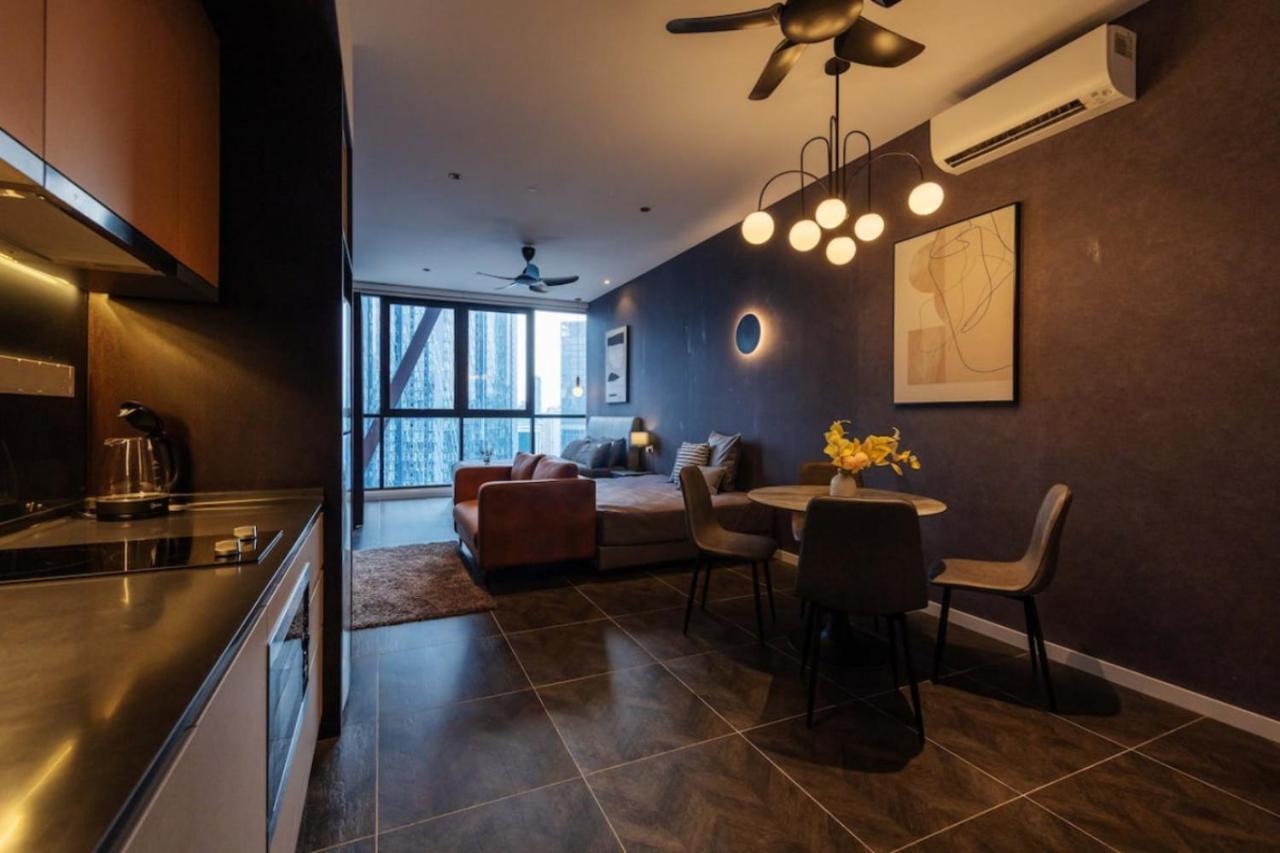 Scarletz Suites Klcc Twin Tower By Purple Orchid Kuala Lumpur Dış mekan fotoğraf
