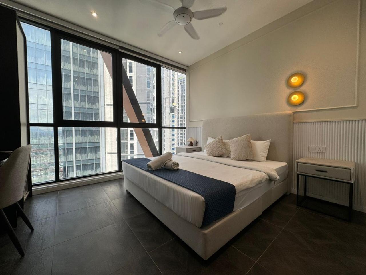Scarletz Suites Klcc Twin Tower By Purple Orchid Kuala Lumpur Dış mekan fotoğraf